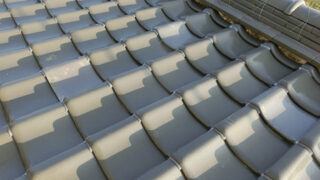 【名古屋市南区】瓦の破損・ズレを修理！瓦の差し替え交換とコーキング固定の注意点！