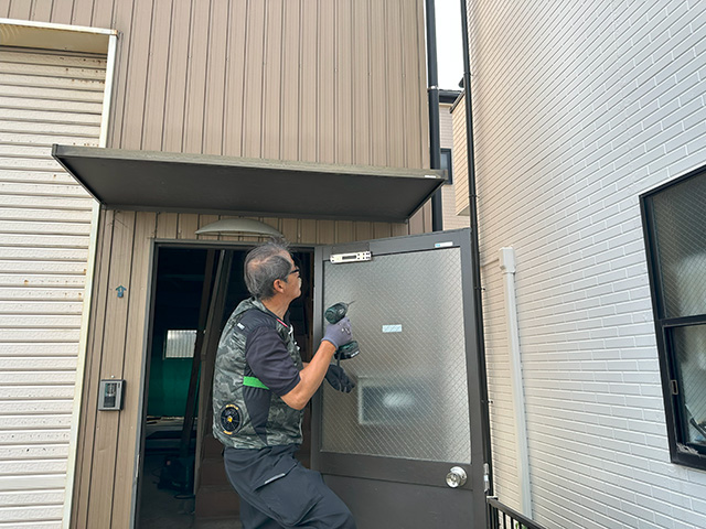 17.コラム03 玄関ドアなどの修理など