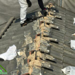 瓦めくりの様子