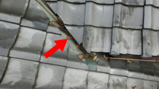 豊明市【谷樋交換修理】二箇所目の八谷部の谷板金交換！棟瓦解体からルーフィング防水紙を設置で徹底防水！