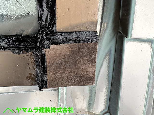 11.名古屋市港区 天窓シーリング コーキング塗り作業完了。