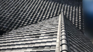 豊明市【谷樋交換修理】軒天の雨染み！瓦・谷樋・大棟の隠れた原因を徹底解説！安心の屋根リフォーム