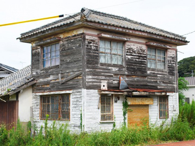 06．豊明市　カバー工法　寄棟屋根のイメージ