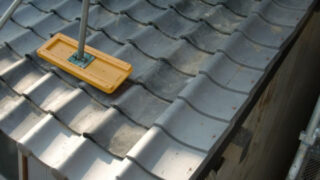 【瓦屋根復旧】名古屋市南区　屋根越境修理は専門家連携で安心解決！解体から高品質な三州瓦仕上げまでワンストップリフォーム！