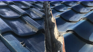 【東海市】腐食した谷板金を交換！邪魔なセメントを除去し防水シートで下地を再生