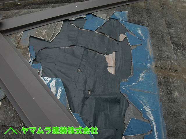 01.名古屋市昭和区 屋根修復 カラーベストい屋根材が強風で吹き飛びました。