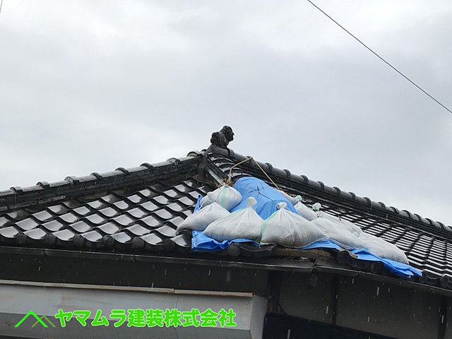 07.名古屋市天白区 隅棟修理 作業開始前の屋根の状態。