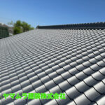 01．名古屋市中川区　屋根葺き替え　棟瓦で棟を積み上げていきます。