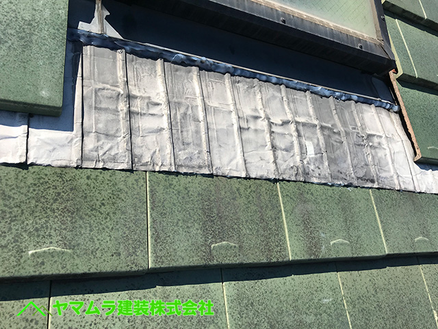 02．常滑市　天窓修理　天窓スカート部作業完了後の様子。
