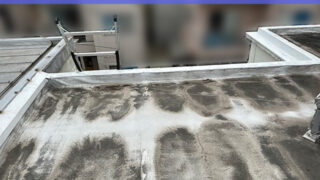 【名古屋市南区】過去の陸屋根防水材への塗装ミス！朝日ソーラー太陽光温水器の撤去