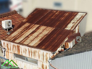 01．屋根カバー工法　作業開始雨　ビフォー